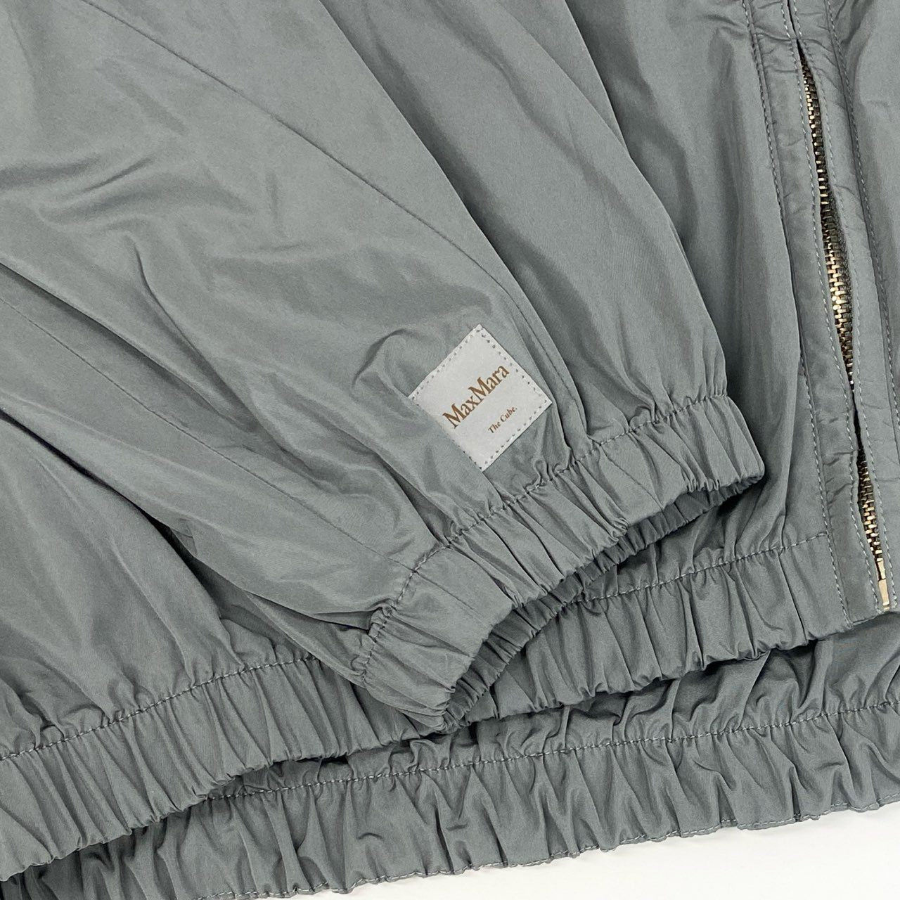 57h4 Max Mara マックスマーラ The Cube. テクニカル タフタパーカー フーディージャケット サイズ38 グレー系 レディース ライトアウター 羽織k02i