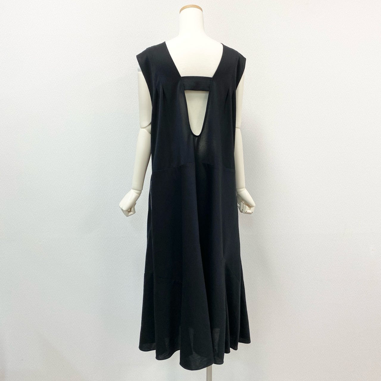 10i16 MORABITO モラビト ノースリーブワンピース ビジュー ラインストーン カットアウトワンピース レディース 女性用 9041-11409 38 ブラックu02t