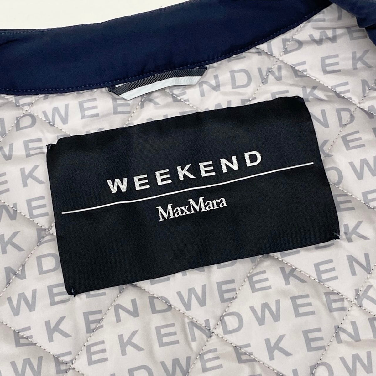 41i27 WEEKEND MaxMara ウィークエンド マックスマーラ キルティングジャケットコート 中綿ジャケット ミドル丈 サイドラインロゴ 38サイズ ネイビー ポリエステル100％ レディース 女性用u02t