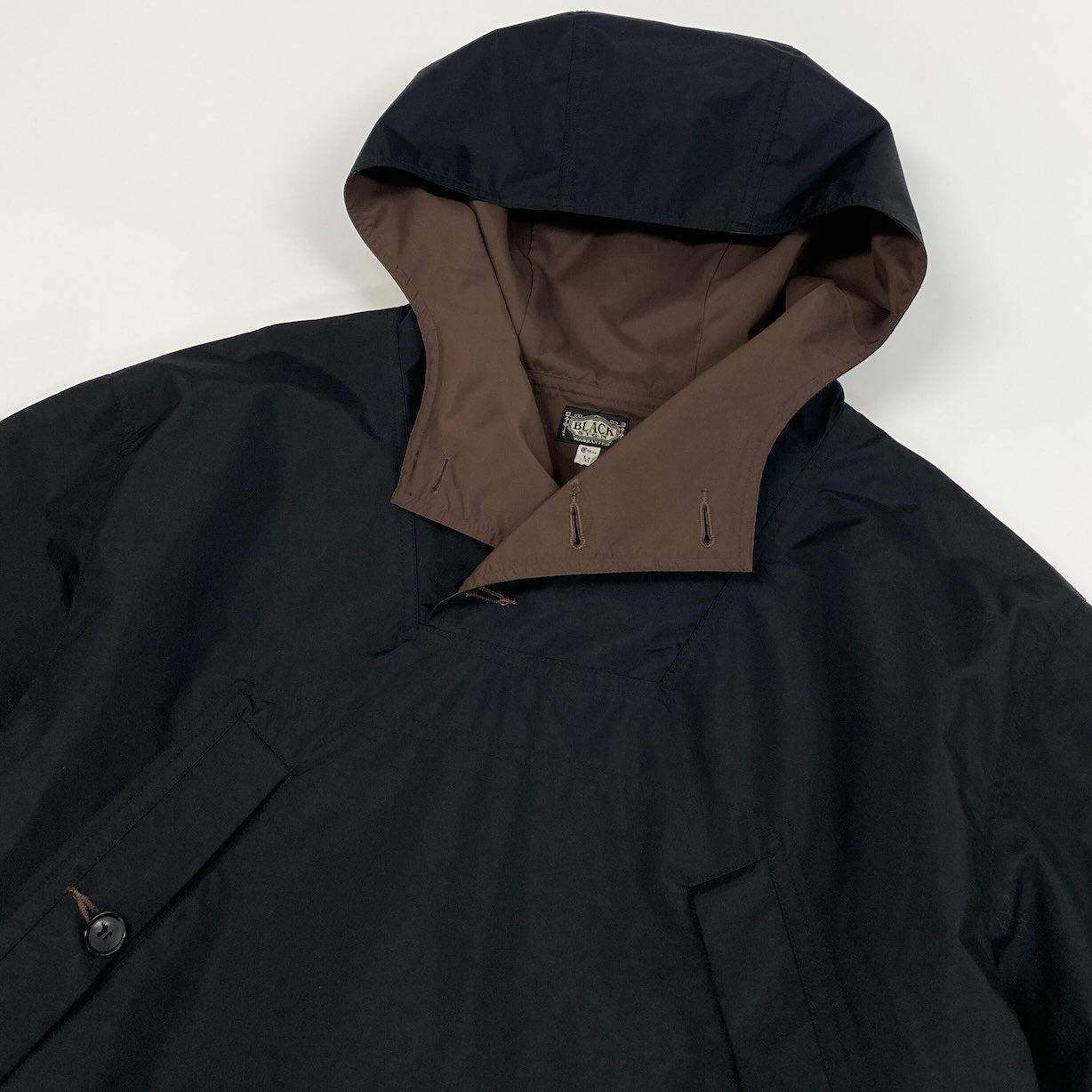 16c11 【美品】BLACK SIGN ブラック サイン SLICER COAT スリッカーコート プルオーバー オーバーコート Mサイズ ブラック ブラウン ナイロン100％ メンズ 男性用o07t