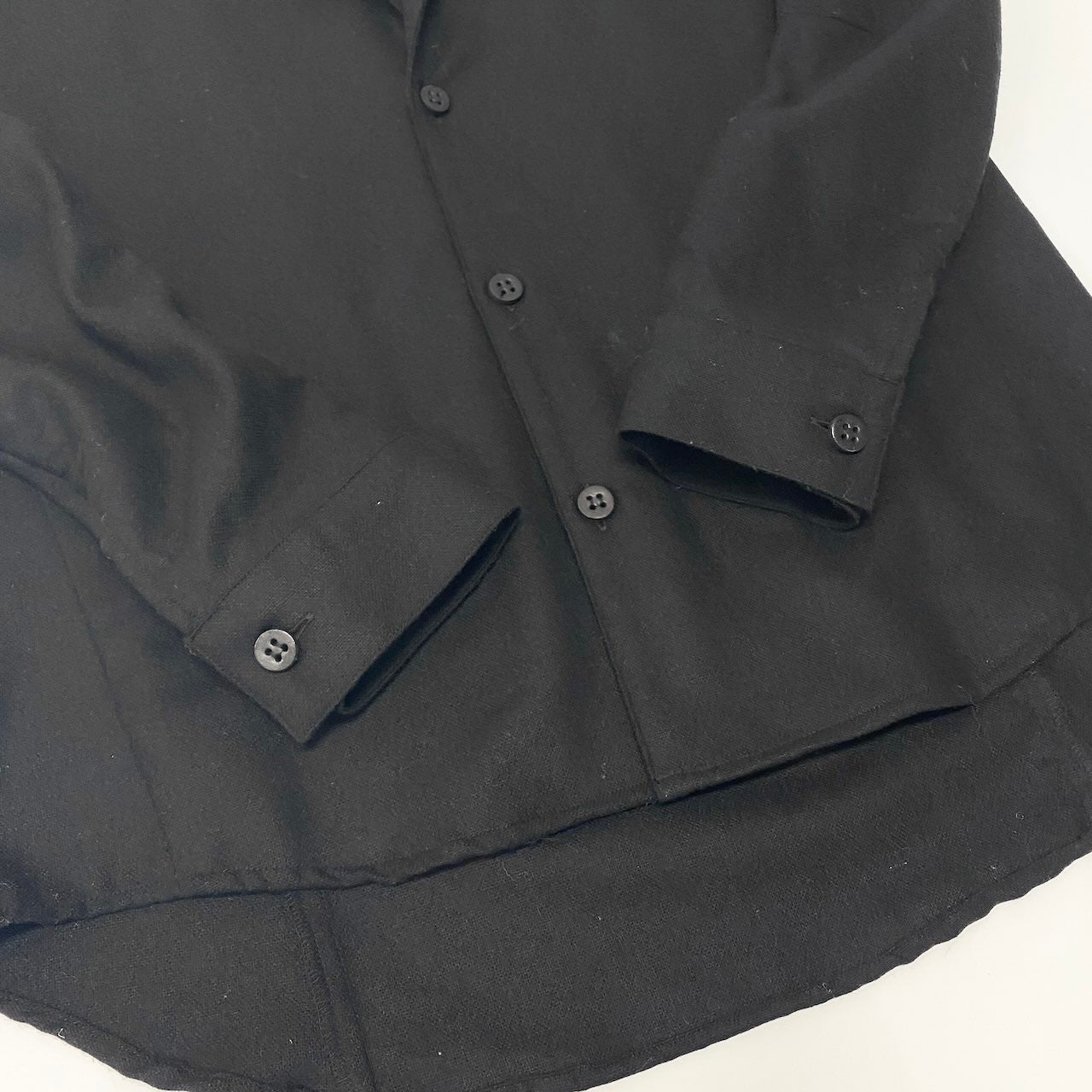 72c24 D.HYGEN ディーハイゲン 立体裁断 薄手 テーラードジャケット ジャケット サイズ2 ブラック メンズk02i