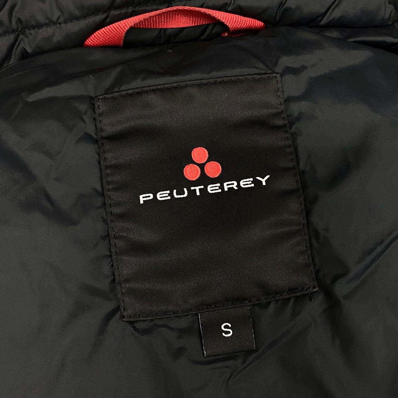 50b27 PEUTERY ピューテリー グースダウンジャケット アウター 袖腕章 S ネイビー メンズu02t