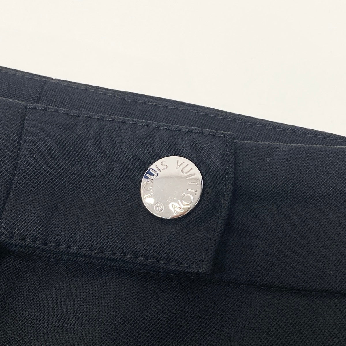 Eh1 【美品】LOUIS VUITTON スキニーパンツ 切替ジップデザイン イタリア製 34サイズ ブラック レディース 女性用u02t