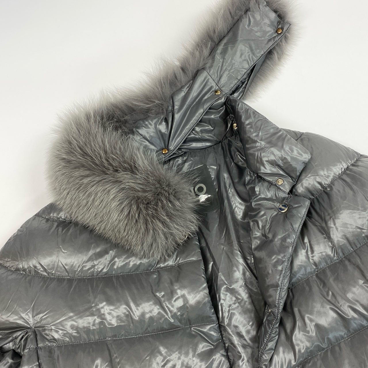 75j29 HERNO ヘルノ ロング ダウンコート アウター フォックスファー着脱可 21633DP 12017 2000 42サイズ グレー レディースu02t