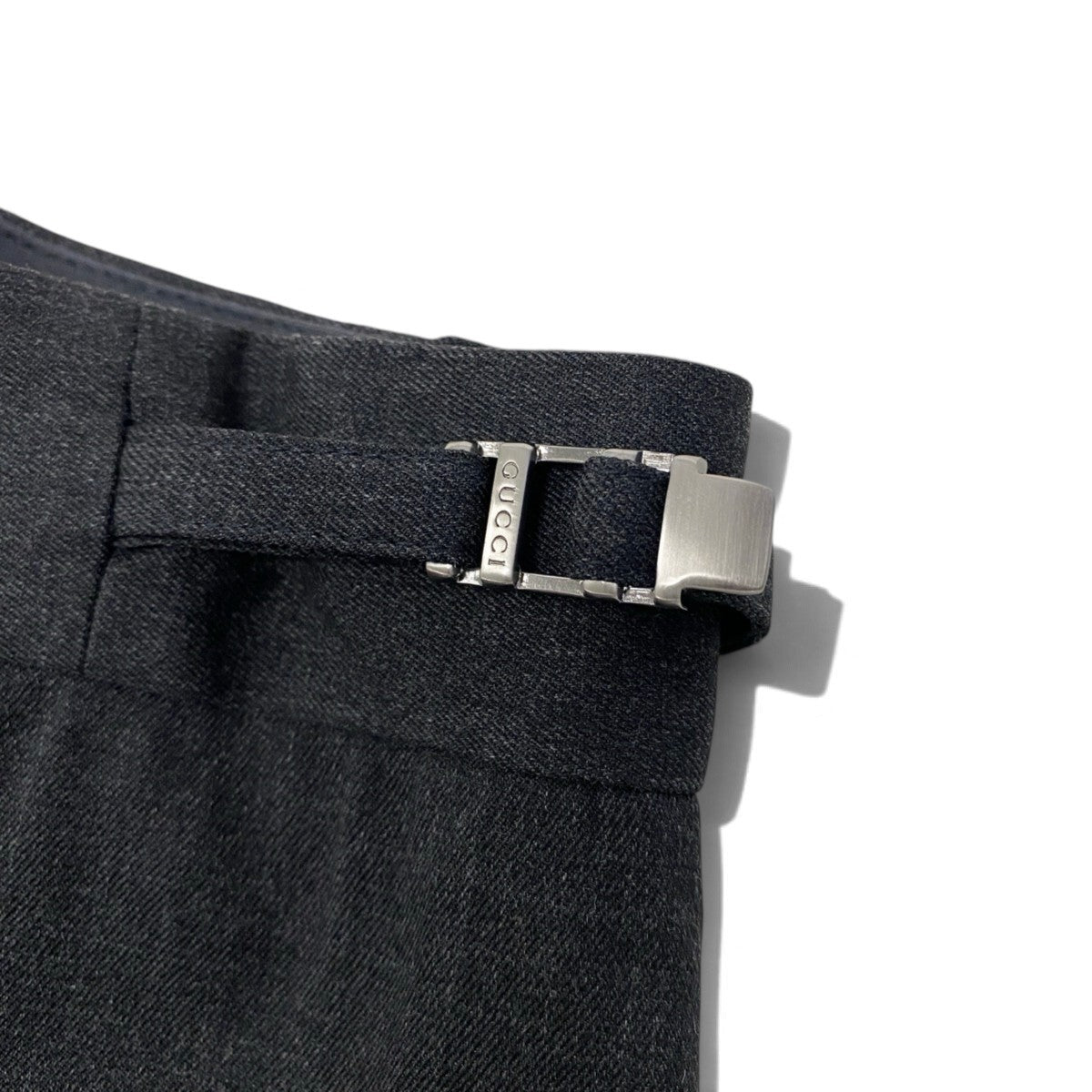 30j4 GUCCI グッチ 1998年 トムフォード期 スラックスパンツ ロゴ金具 サイドアジャスター 38サイズ グレー レディース 女性用u02t