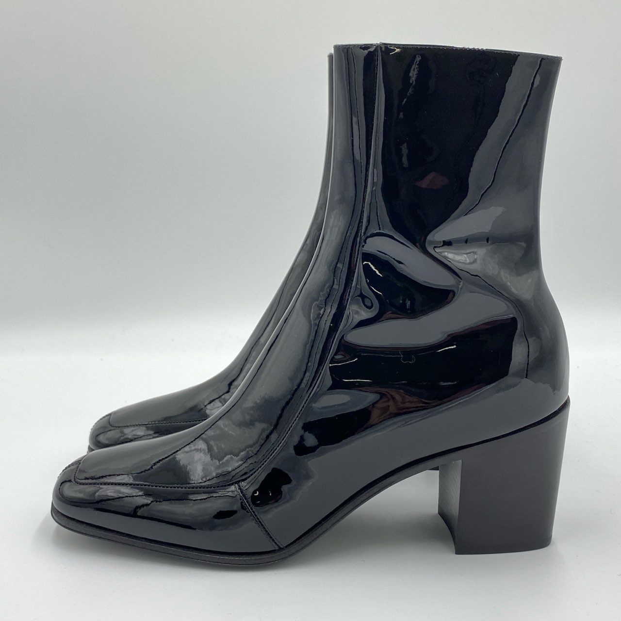5h29《未使用品》 SAINT LAURENT サンローラン Beau パテントレザー アンクルブーツ 40 ブラック エナメル シューズ 箱 保存袋付属t18r