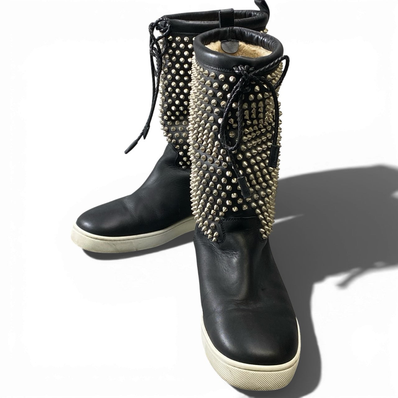 1l27 Christian Louboutin クリスチャンルブタン NAZA FLAT NAPPA スパイクスタッズ レザーブーツ 41サイズ ブラック メンズk02i