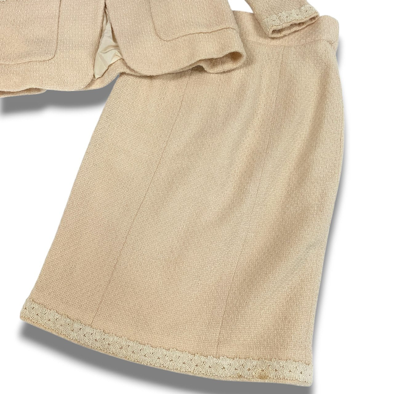 Cc3 CHANEL ヴィンテージ シャネル ココマークボタン ツイードジャケット スカート セットアップ  M相当 アイボリー レディース 女性用 スーツta1