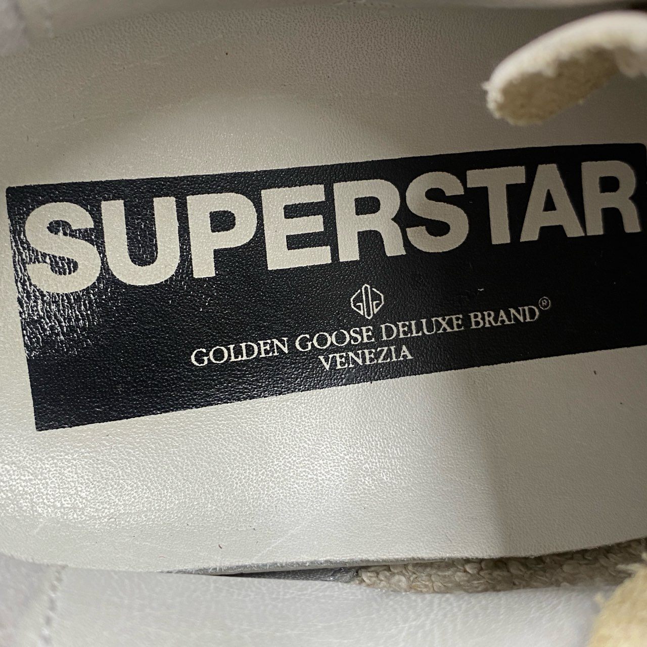 4e14《極美品》GOLDEN GOOSE DELUXE ゴールデングース ヴィンテージ加工 SUPERSTAR レザースニーカー ローカットスニーカー サイズ35 ライトグレー系 レディース 靴 シューズ