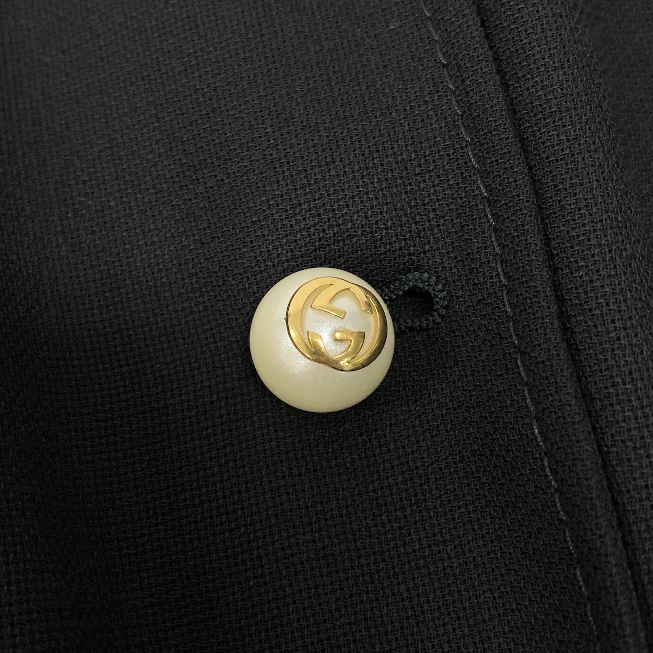 I GUCCI グッチ スカートセットアップ テーラードジャケット プリーツスカート  GGパールボタン イタリア製 40サイズ ブラック ウール100％ レディース 女性用nu1
