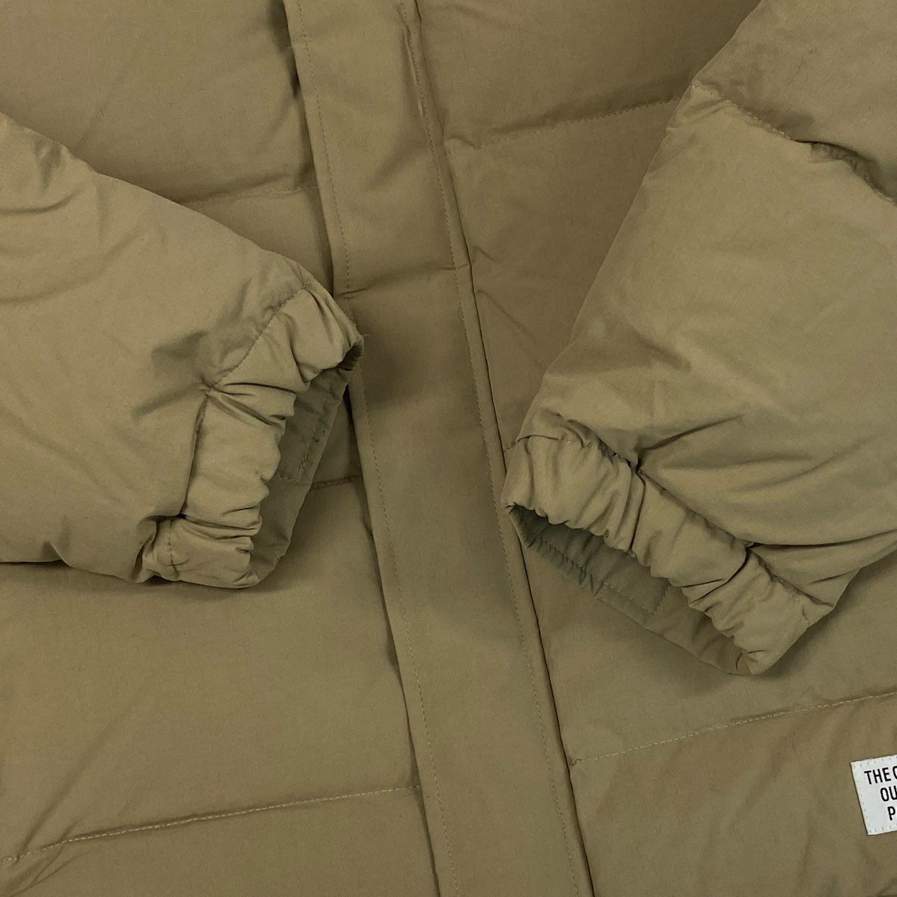 24L22 WACKO MARIA ワコマリア ナイロンダウンジャケット フーディー アウター 日本製 Sサイズ ベージュ メンズ 男性用o07t