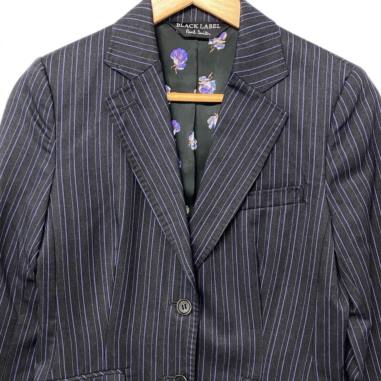 48i1 【美品】 BLACK LABEL Paul Smith ブラックレーベル ポールスミス セットアップ スカートスーツ ストライプ柄 テーラードジャケット 裏地花柄 40/38 ダークグレー パープル レディース 女性用u02t
