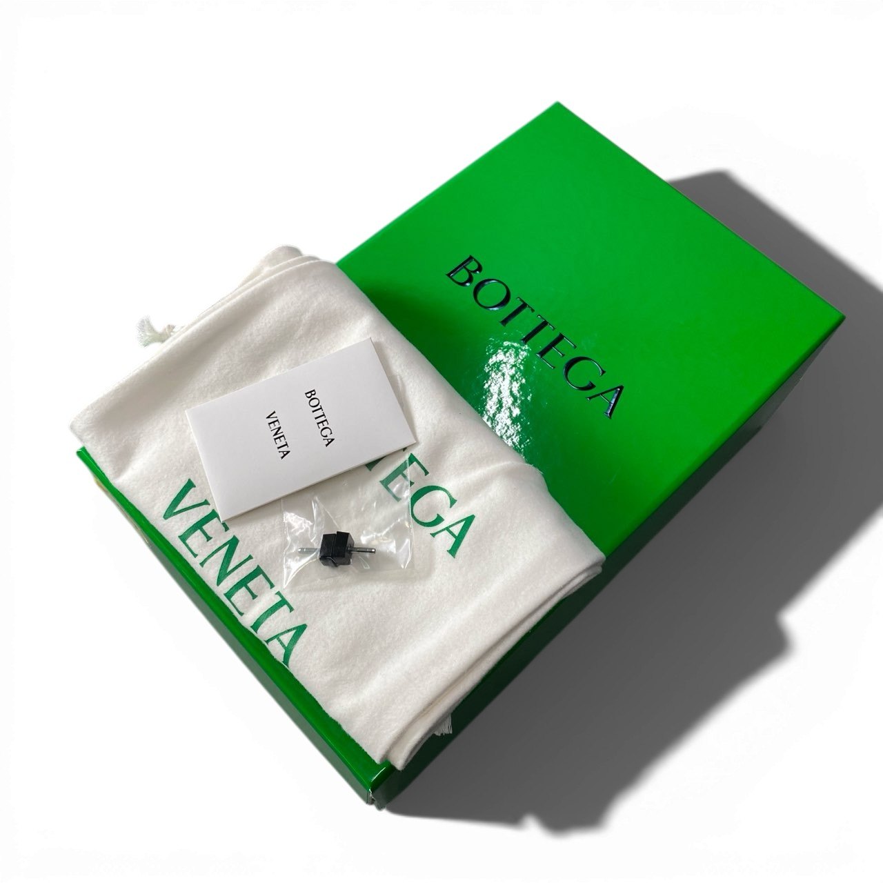 b2 《極美品》 BOTTEGA VENETA ボッテガヴェネタ LIDO リド イントレチャート ヒールサンダル サイズ39 ブラック レザー シューズ 箱 保存袋t18r