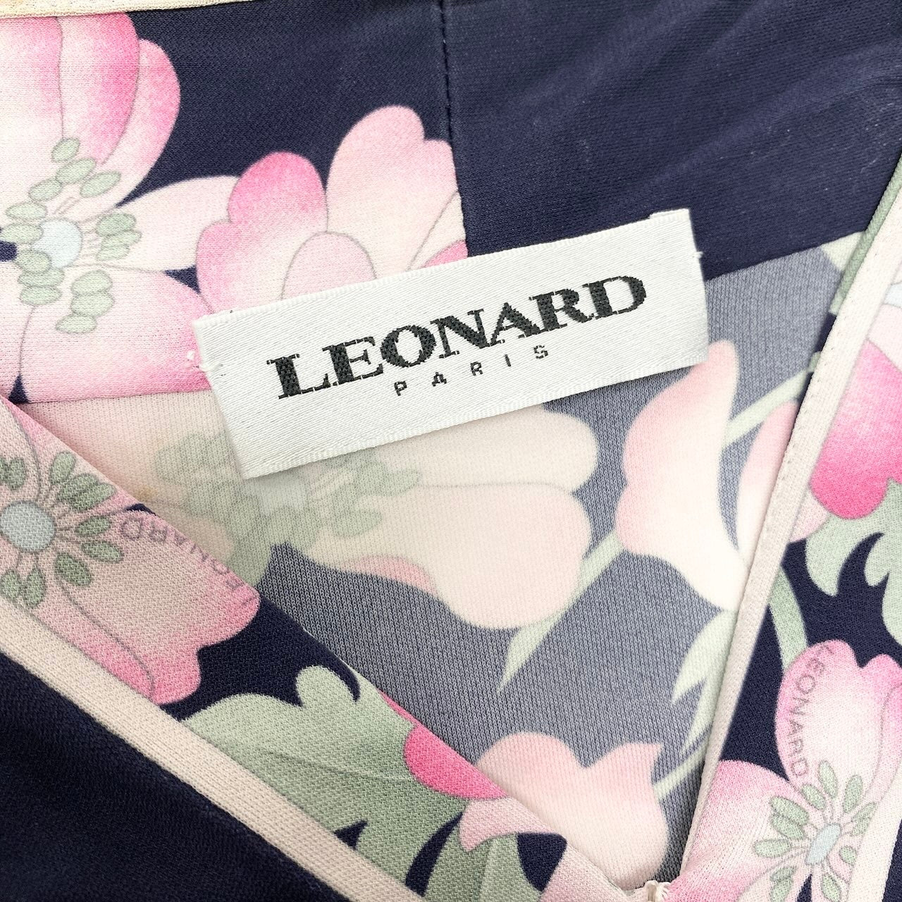 15d12 LEONARD PARIS レオナール ノースリーブワンピース ロングワンピース 美しい花柄プリント イタリア製 サイズ40 ネイビー レーヨン100％ レディース 女性用u02t