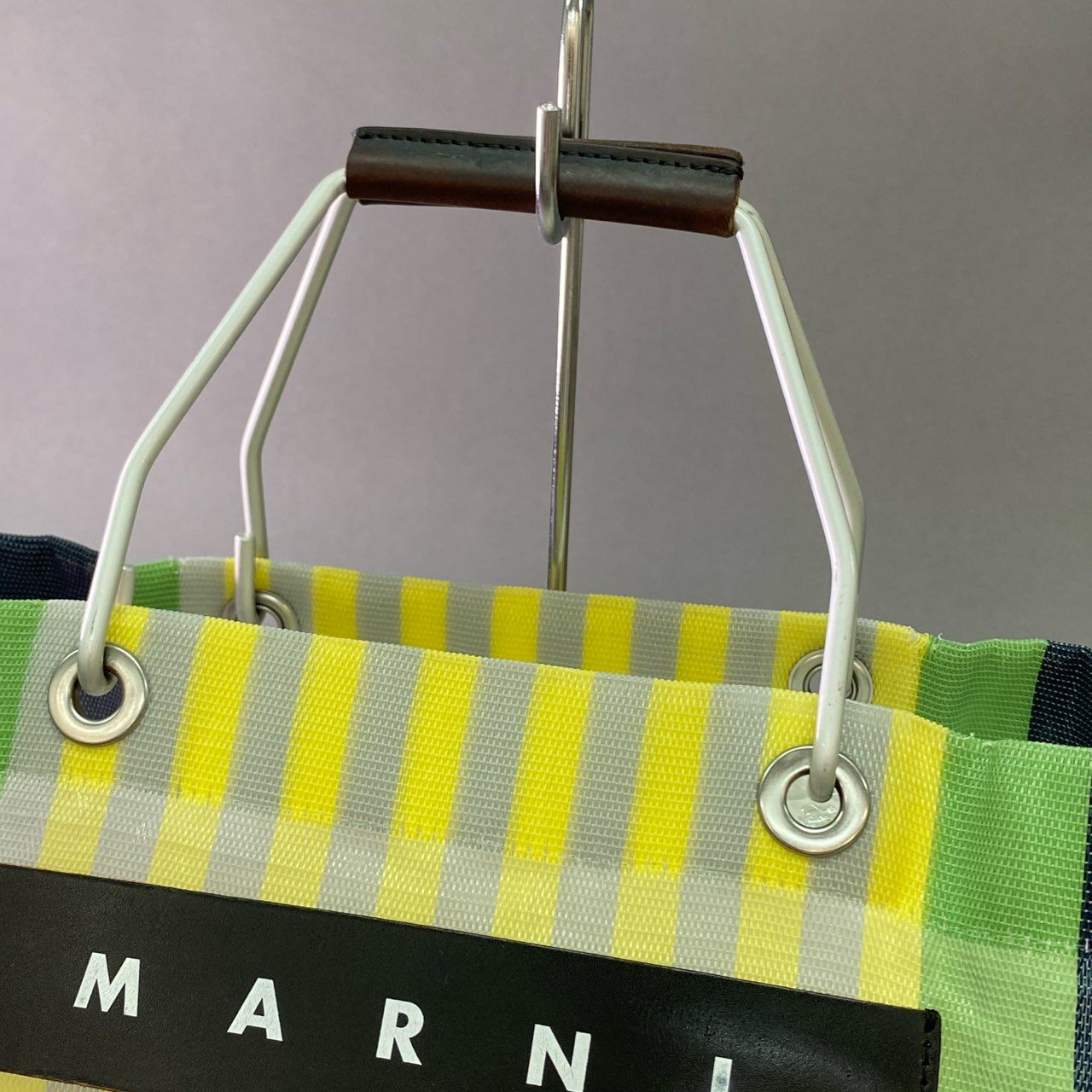 Bj28 MARNI マルニ フラワーカフェ ストライプ メッシュトートバッグ マルチカラー MARKET STRIPE マーケット ストライプ