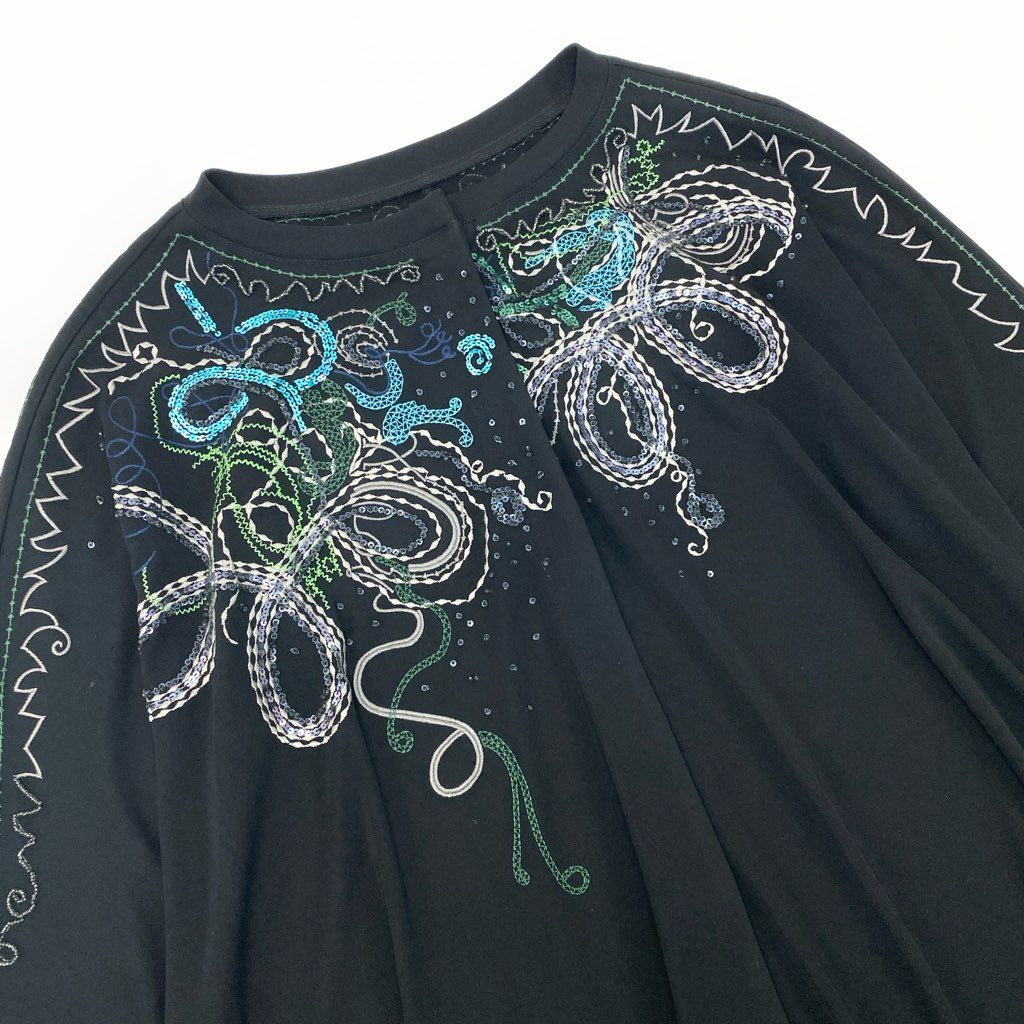 46a30 TOKUKO 1er VOL トクコプルミエヴォル ロングスリーブカーディガン チュニック丈 スパンコール 刺繍 ストレッチ○ レディース 9 ブラックu02t