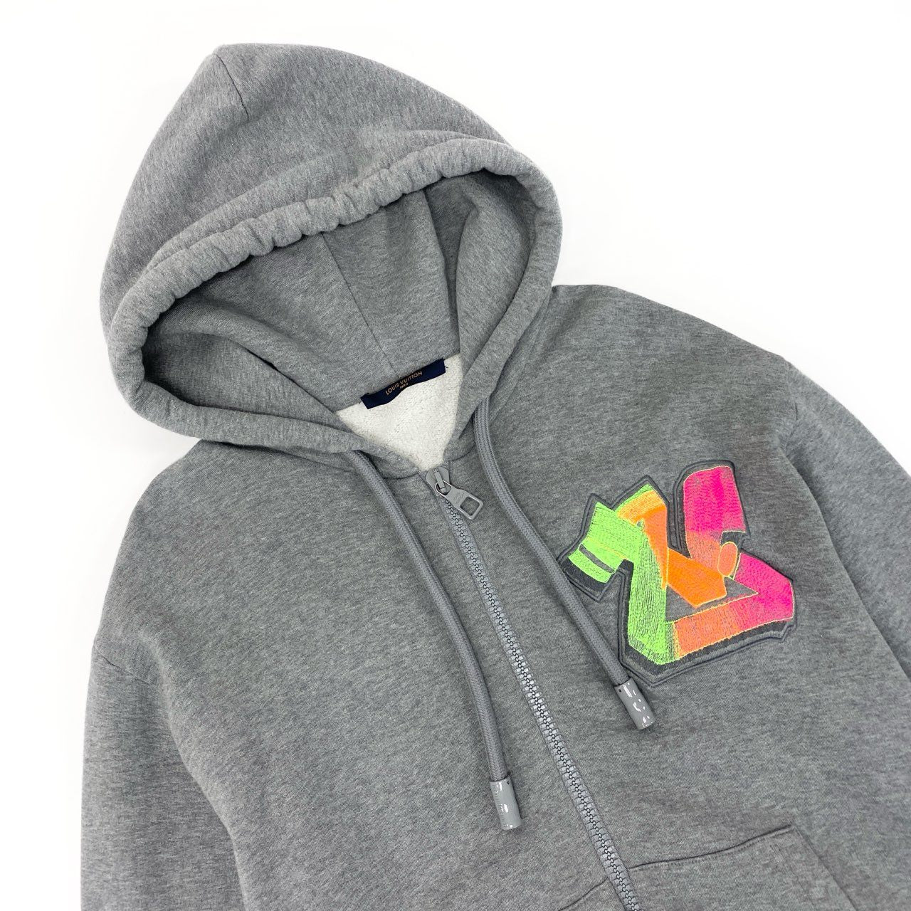 15Ⅼ1 【美品】LOUIS VUITON ルイヴィトン 3DLVグラフィティエンブロイダード ジップフーディー 22年 トップス RM222M UYR HNY24W XLサイズ グレー メンズo07t