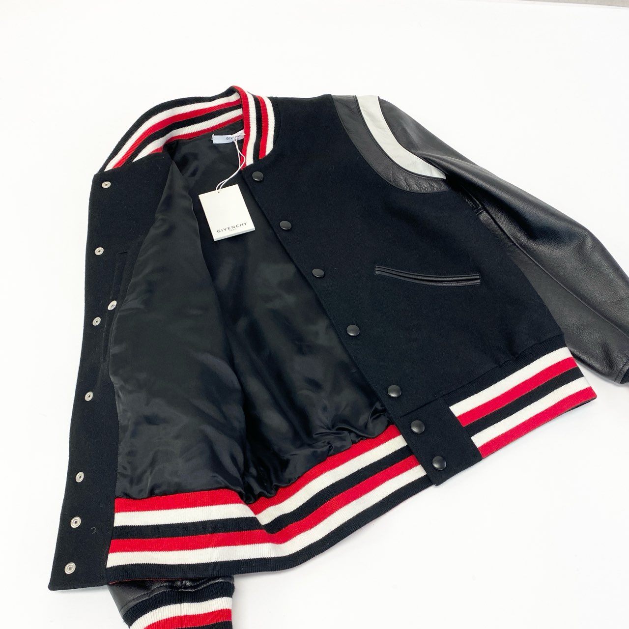 67a24 《美品》 GIVENCHY ジバンシー レザー切替 スタジャン サイズ50 ブラック レッド ボンバージャケットt18r