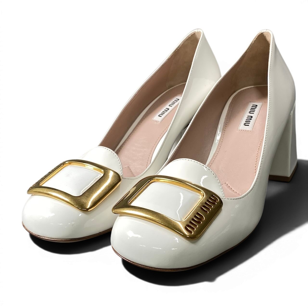 g14【美品】miumiu チャンキーヒールサンダル シューズ イタリア製 38サイズ ホワイト ゴールド パテントレザー レディース 女性用k02i