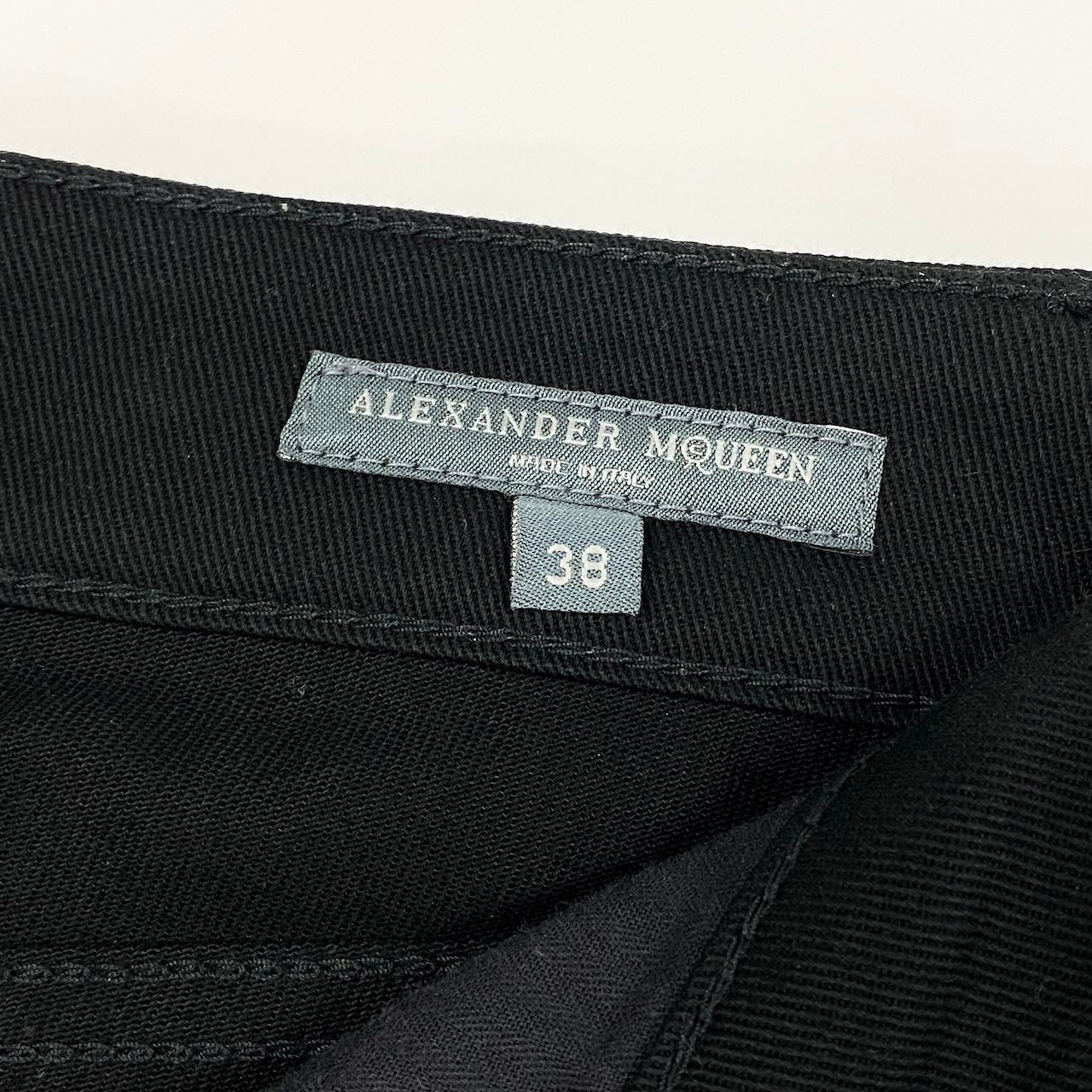 7d16 ALEXANDER MQUEEN アレキサンダーマックイーン スキニーパンツ ブラックデニムパンツ ボトムス 38サイズ ブラック レディース 女性用u02t