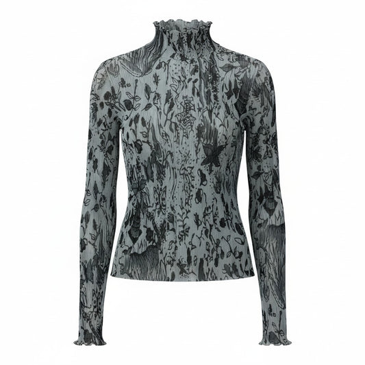 42c24 ISSEY MIYAKE イッセイミヤケ ハイネックプリーツカットソー ロングスリーブカットソー 猫 蝶 花柄  IM02FJ953 Mサイズ グレー系 ポリエステル100％ レディース 女性用o07t