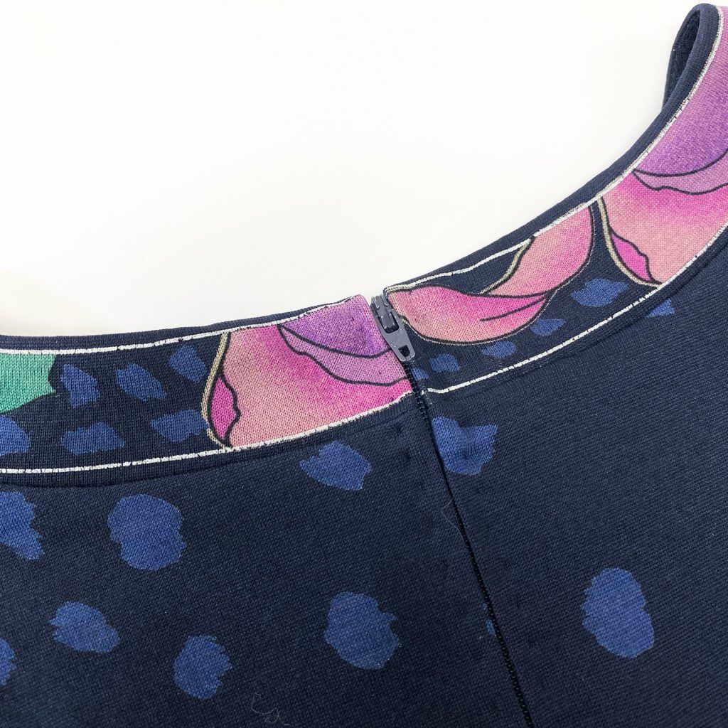 6l25 LEONARD レオナール 長袖チュニック チュニックワンピース クルーネック 美しい花柄プリント Lサイズ ネイビー レディースu02t