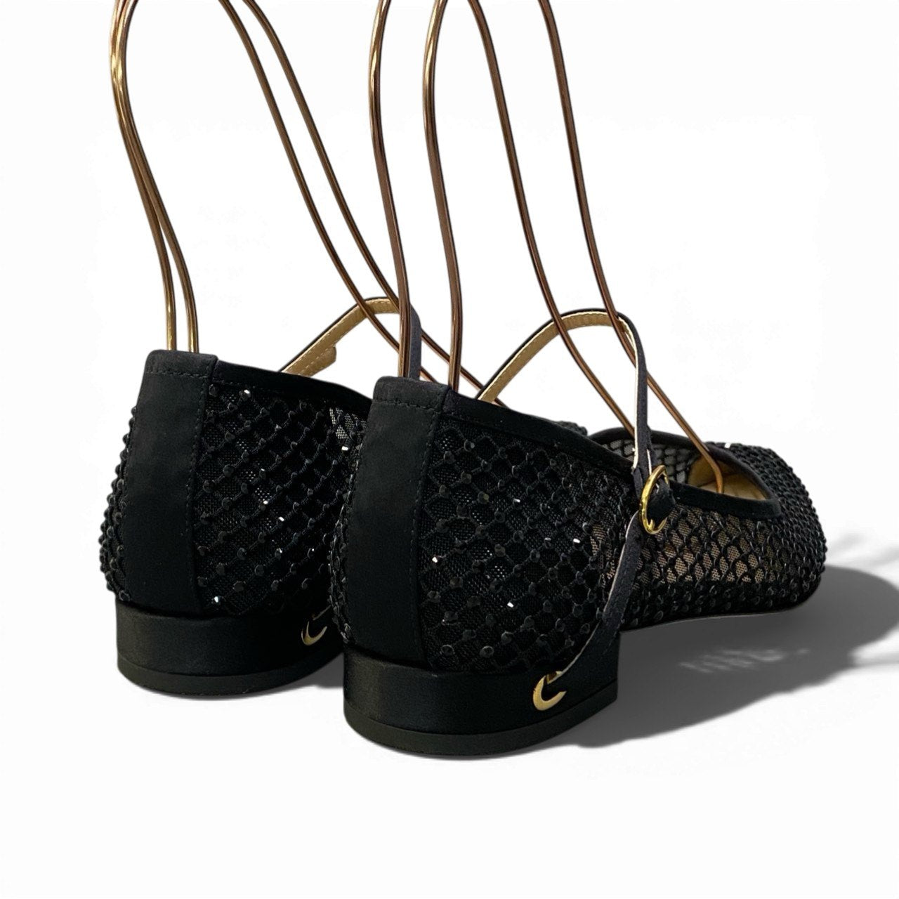 1k26 JENNIFER CHAMNDI ジェニファー チャマンディ メリージェーンパンプス ポインテッドトゥ パンプス ローヒール  ラインストーン アンクルストラップ レディース 女性靴 イタリア製 37 ブラックu02t