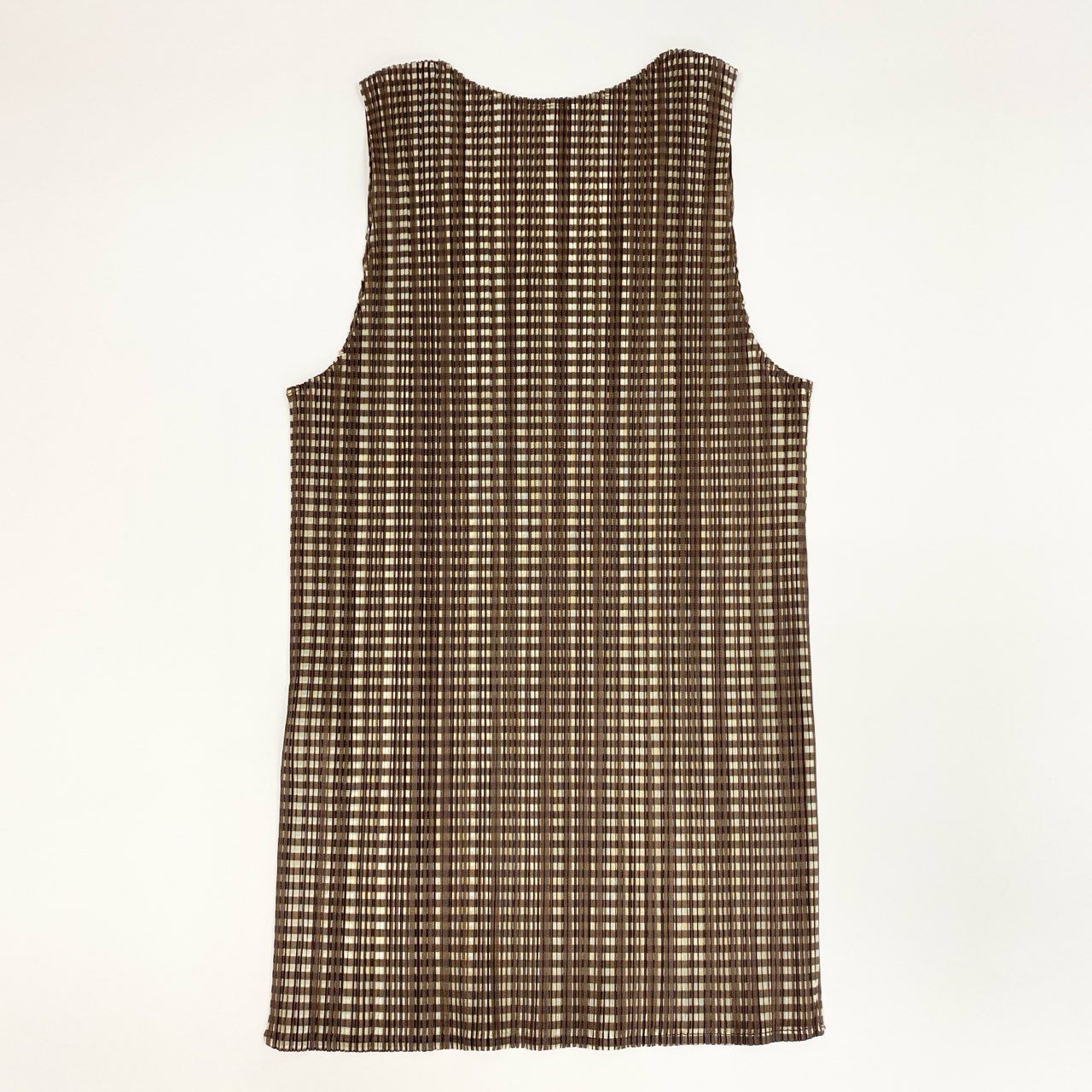 14j3 《美品》 PLEATS PLEASE ISSEY MIYAKE プリーツプリーズイッセイミヤケ 日本製 チェック柄 ノースリーブプリーツカットソー トップス PP61-JK900 F フリーサイズ ブラウン系 レディースo07t
