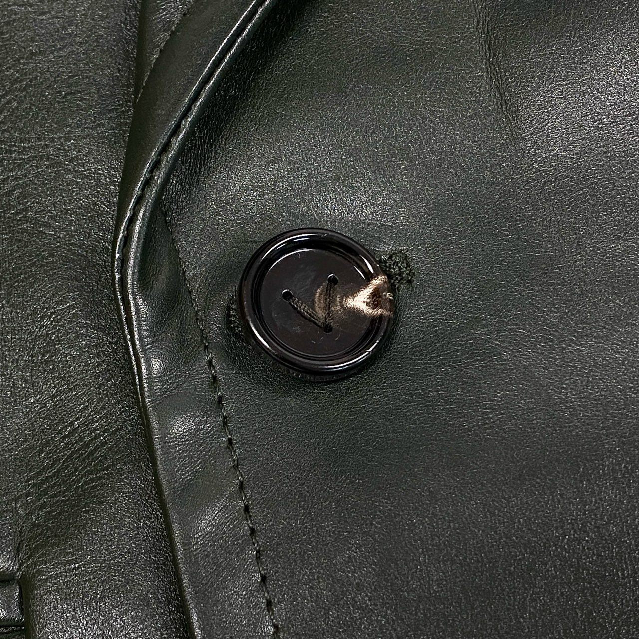 Mb16　《美品》 BOTTEGA VENETA ボッテガヴェネタ ポリッシュレザー レザーダブルコート ジャケット 716235 46 グリーン系 牛革 メンズ イタリア製ta1