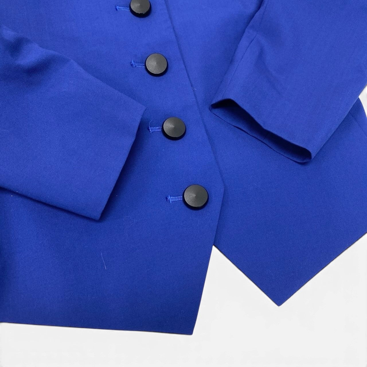 88g20 【美品】YVESAINTLAURENT イヴサンローラン パフショルダージャケット ノーカラージャケット アウター Sサイズ ブルー ウール100％ レディース 女性用u02t