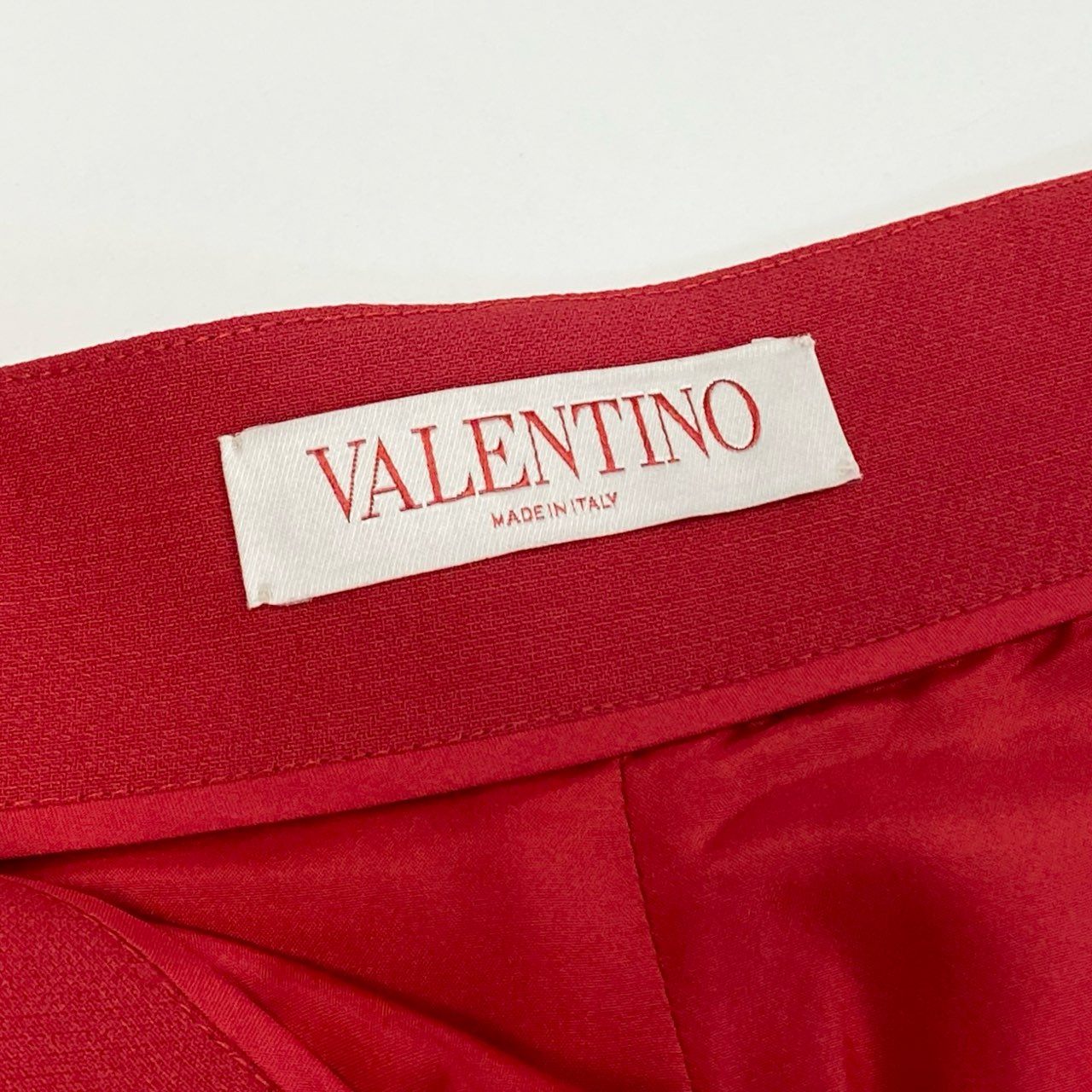 Ic2 VALENTINO ヴァレンティノ Vゴールドロゴ ショートパンツ ボトムス 38 レッド レディースu02t