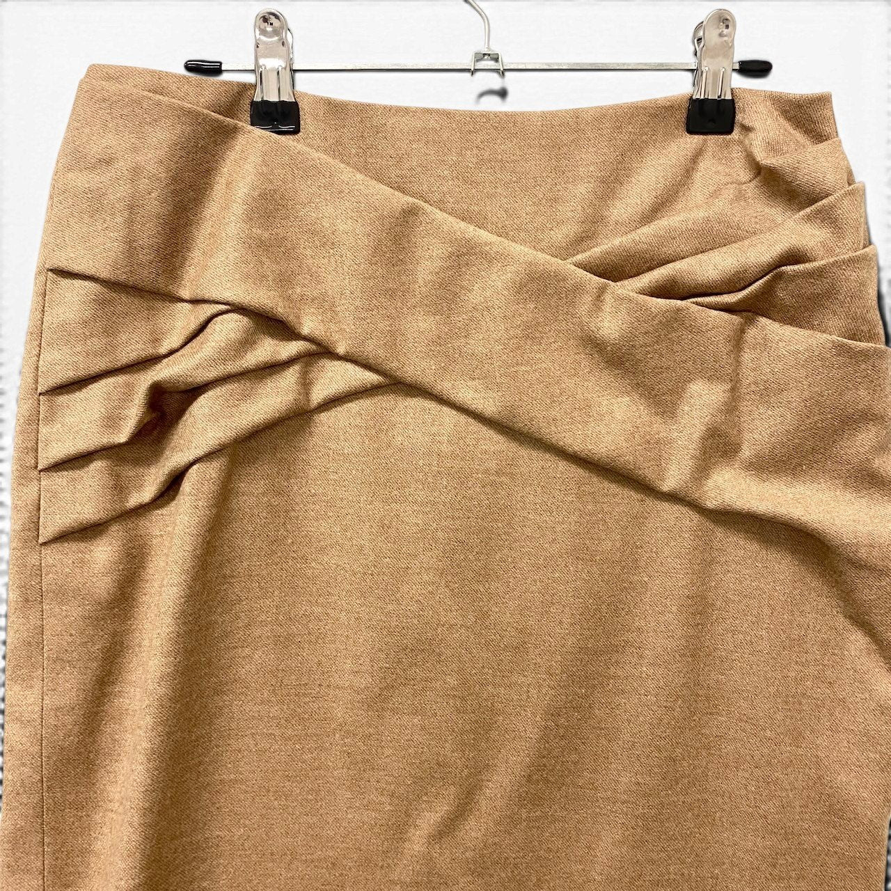 82f16 ESCADA エスカーダ セットアップスカート フォーマルスーツ フリルジャケット 膝丈スカート カシミヤ混 サイズ36 ベージュ レディース 女性用u02t