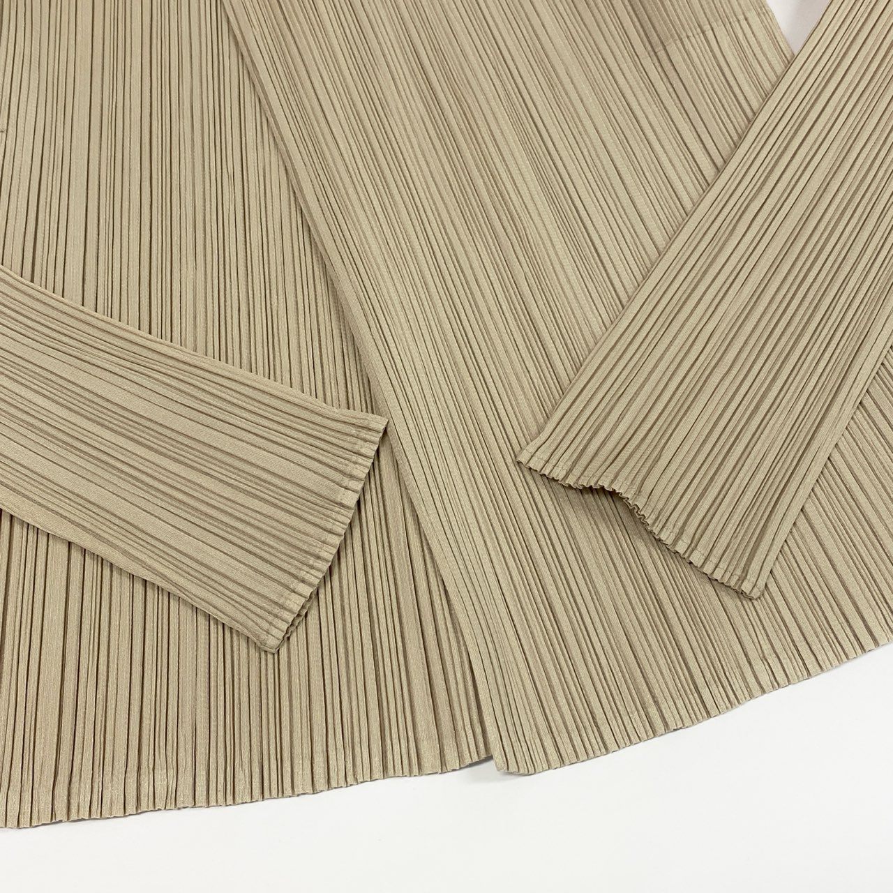 Ad12 PLEATS PLEASE プリーツプリーズ 長袖カーディガン 羽織 サイズ3 アイボリー レディース トップスta1