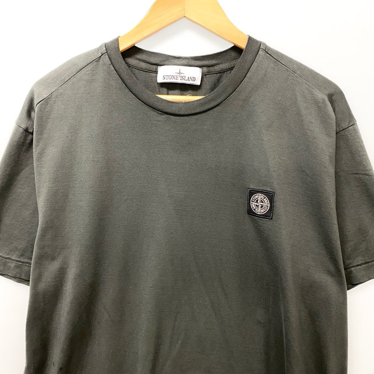 9c20 STONE ISLAND ストーンアイランド 2024 ロゴワッペン 半袖カットソー Tシャツ トップス XL グレー系 コットン メンズu02t
