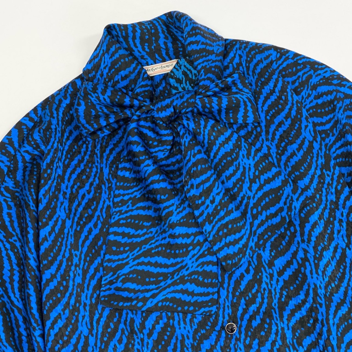 46a30 Vintage Yves Saint Laurent ヴィンテージ イヴサンローラン YSL ブラウス ボウタイシャツ  総柄 Blouse Bow Tie Shirt 7 ブルー レディースo07t