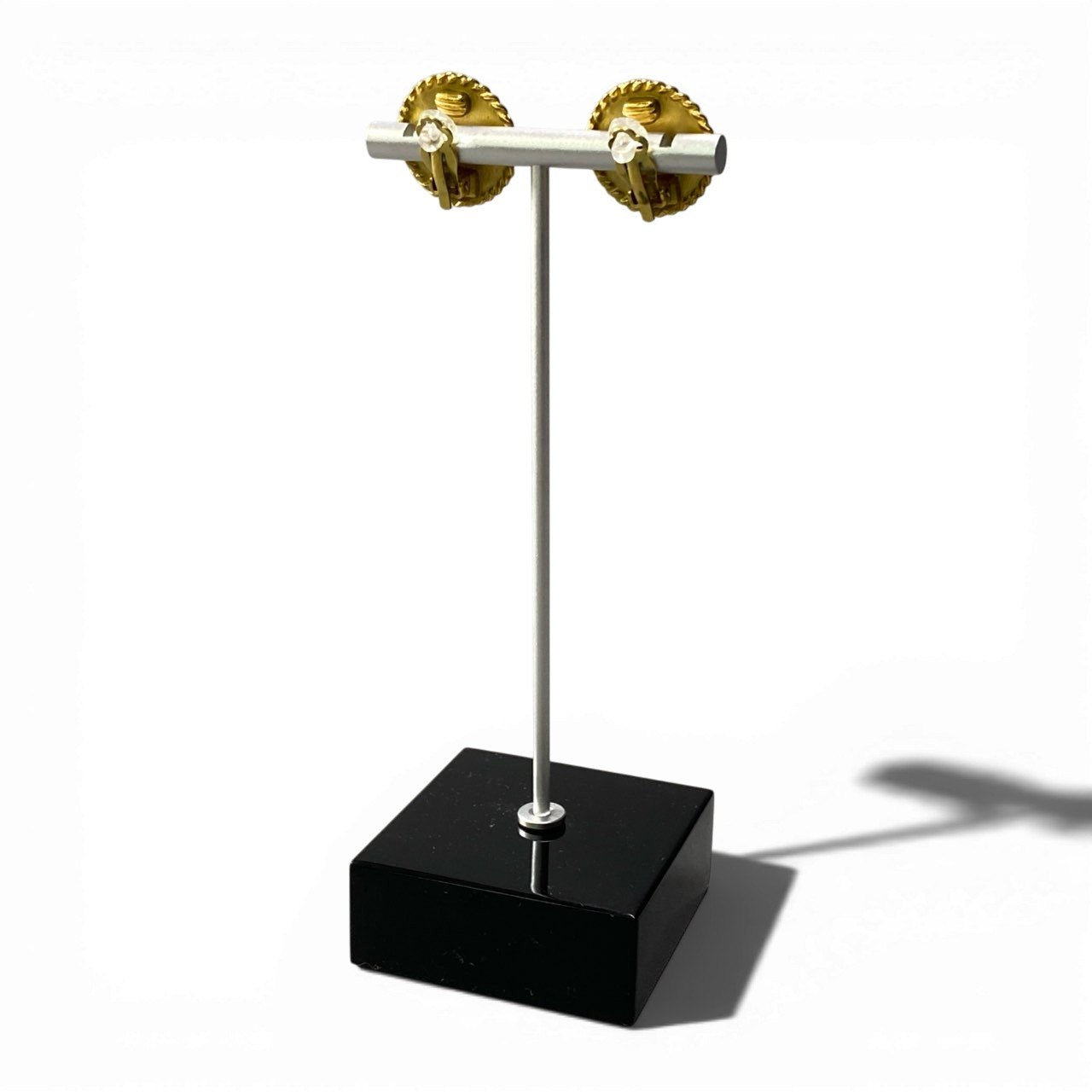 b5 Vintage Chanel 1995 Coco Mark Chain Design Gold × Black Earringta1