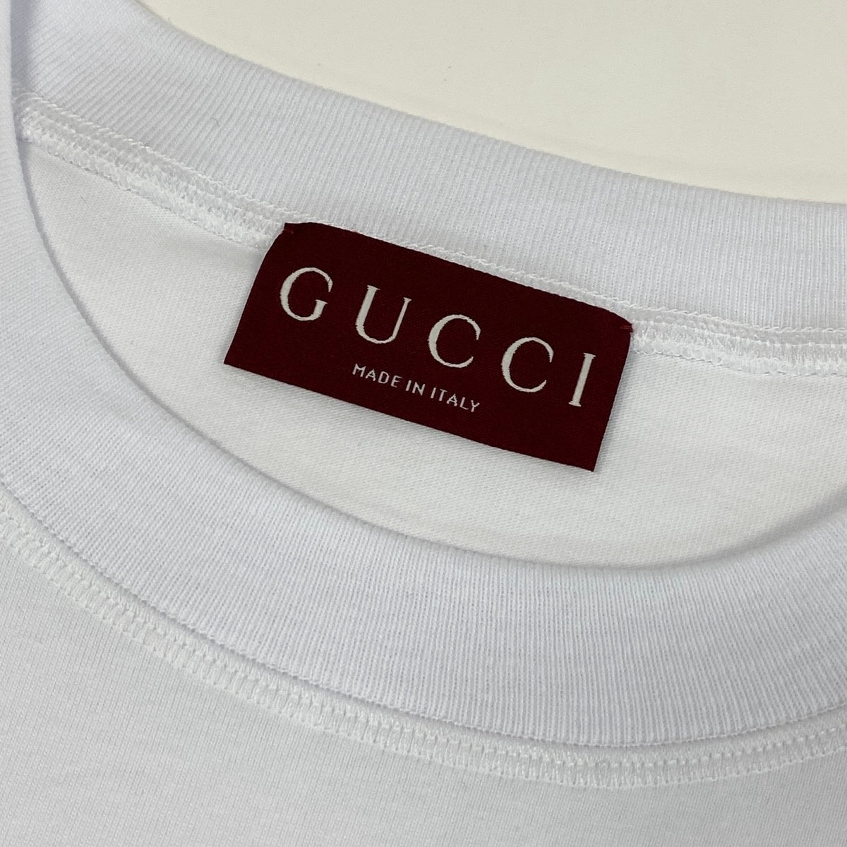 Me25 GUCCI グッチ シェリーライン フロントロゴ Tシャツ 半袖カットソー サイズS ホワイト メンズk02i