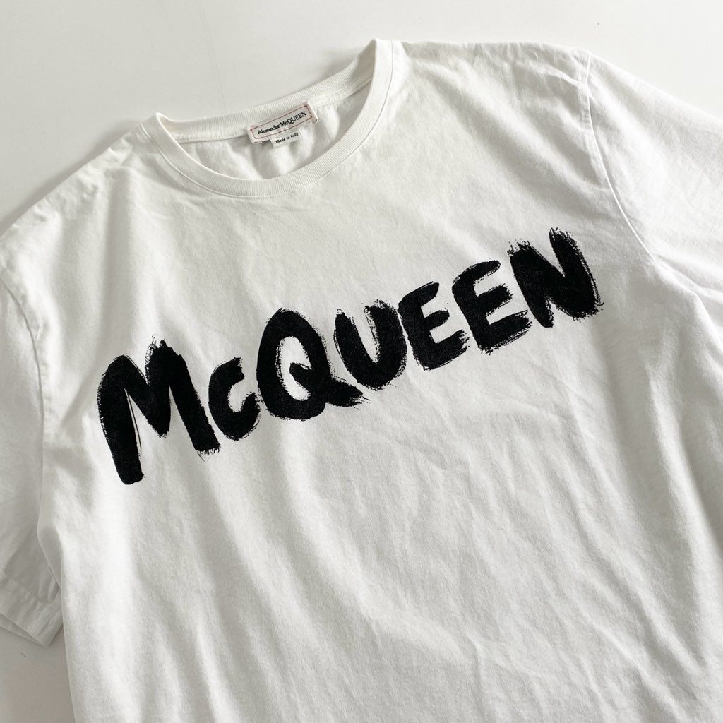 83h27 イタリア製 ALEXANDER McQUEEN アレキサンダーマックイーン 半袖Tシャツ カットソー トップス ペイントロゴ 622104 M ホワイト コットン100％ メンズ 紳士服