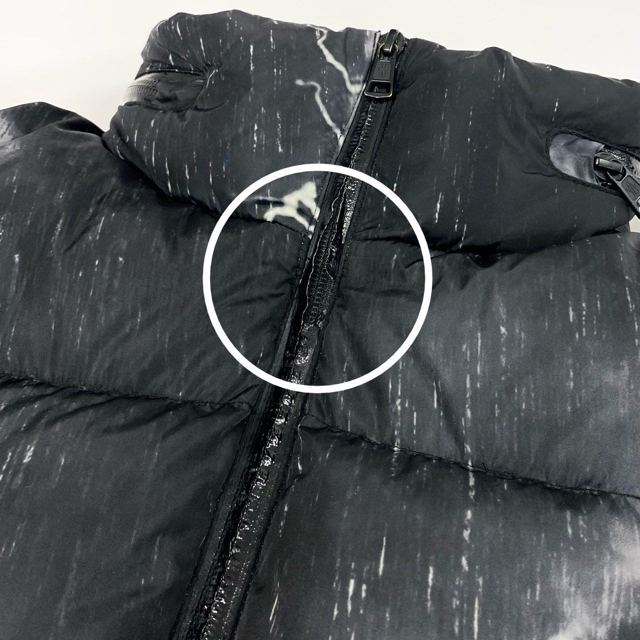 34j28 MONCLER モンクレール 定価￥247.000 18/19aw FABAS ライトニングボルト ダウンジャケット 雷雲 フーディ D20914196555 1 ブラックo07t