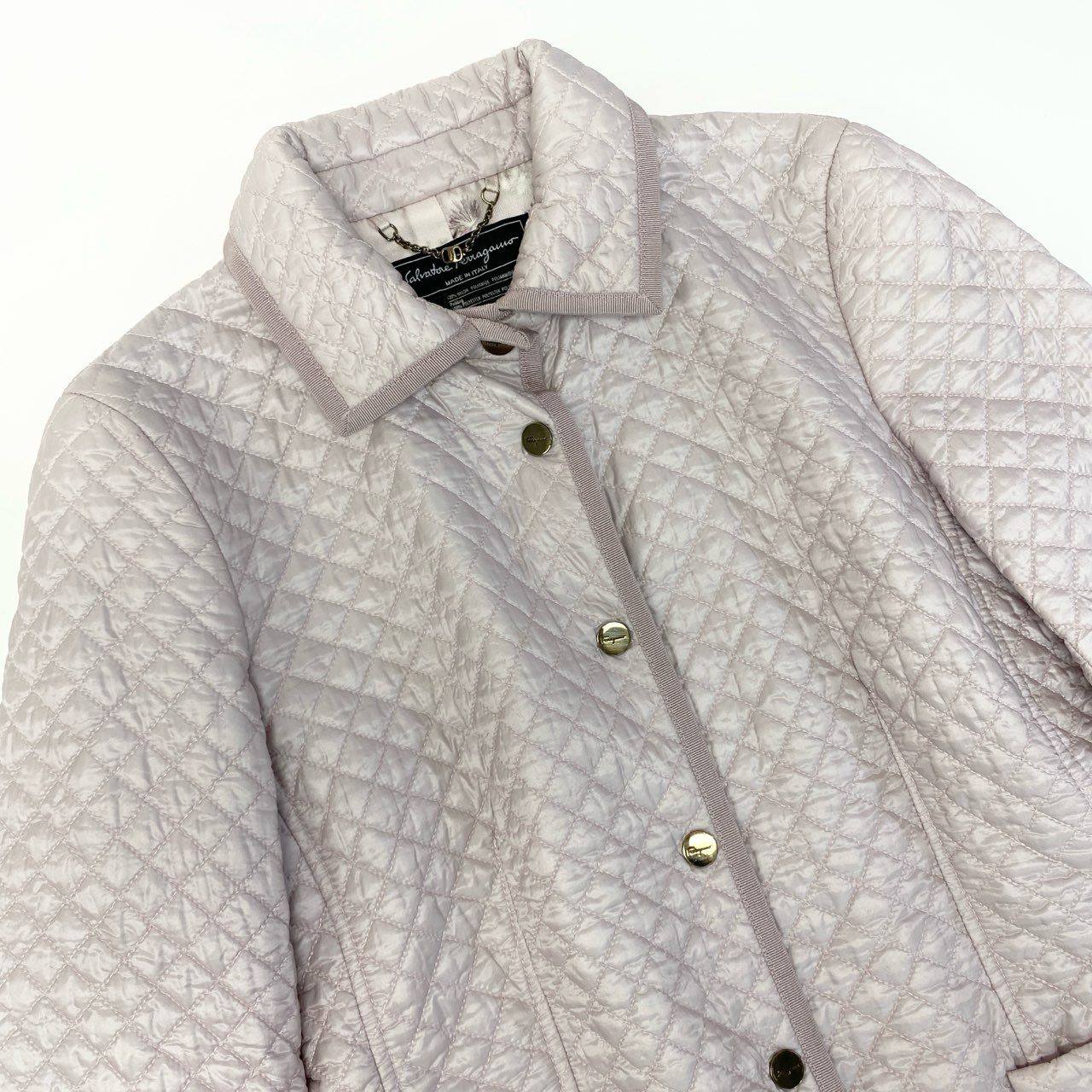 15a16 Salvatorre Feragamo サルヴァトーレフェラガモ 裏地シルク総柄 キルティングジャケット サイズ40 ピンク系 レディース 薄手アウター 羽織k02i