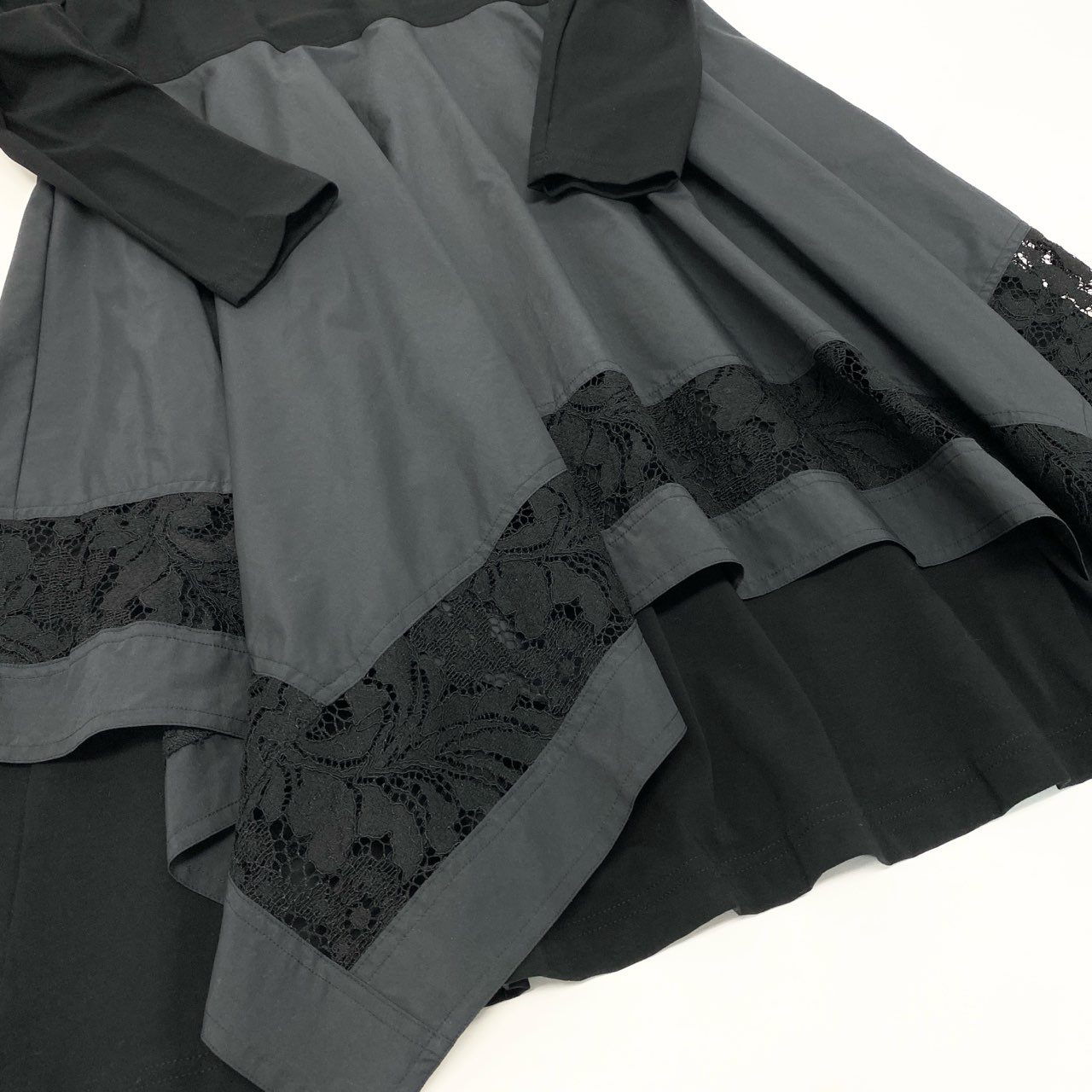 18k20 TOKUKO 1er VOL トクコプルミエヴォル ドッキングワンピース 異素材切替 長袖ワンピース 花柄レース レディース 女性用 9  ブラックu02t