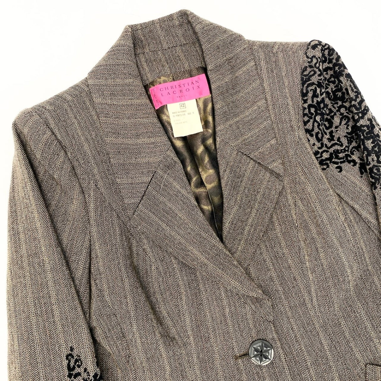 85d9 CHRISTIAN LACROIX クリスチャンラクロワ テーラードジャケット ロングジャケット ストライプ 裏地総柄 フランス製 サイズ42 ブラウン ウール100％ レディース 女性用o07t