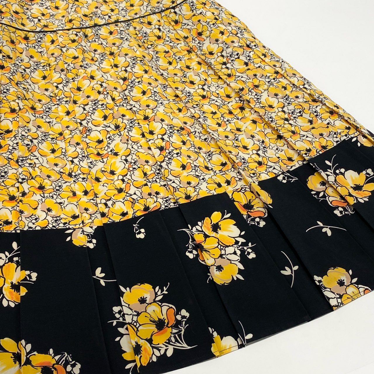 28k5 TOCCA トッカ DAHLIA ダリアドレス 半袖ワンピース フリルスリーブ 花柄 洗える○ レディース 女性用 0 マルチカラーo07t