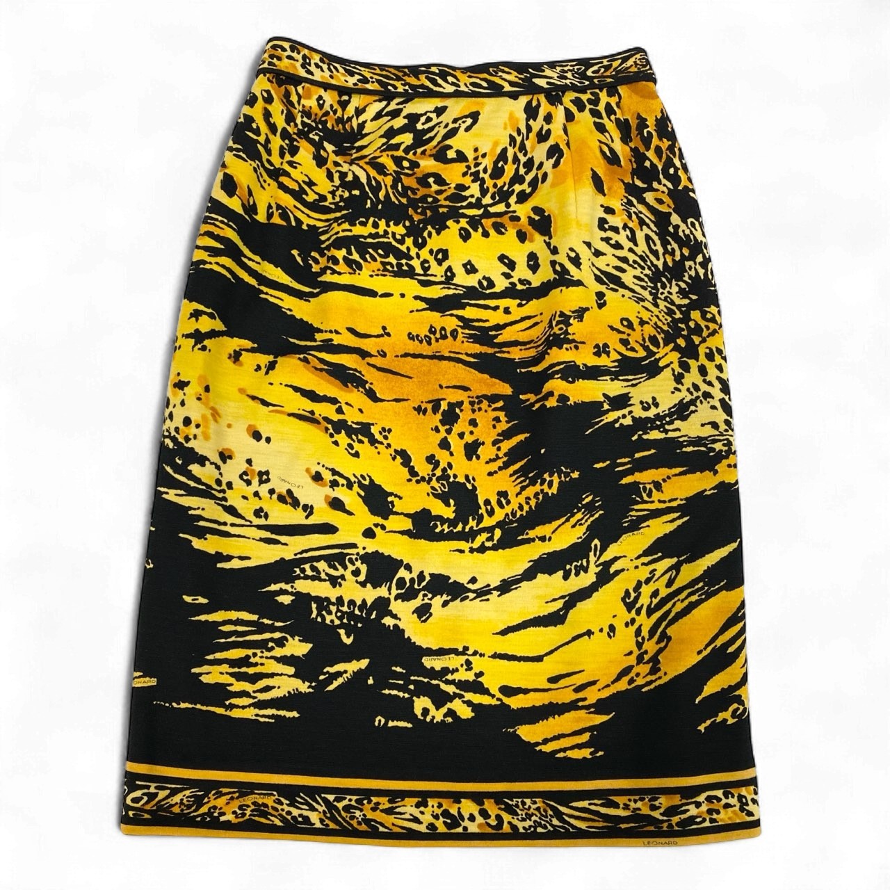 3k19 LEONARD FASHION レオナール タイトスカート ひざ丈スカート 総柄プリント レディース 女性用 63－90 ブラック イエロー ウール100％u02t