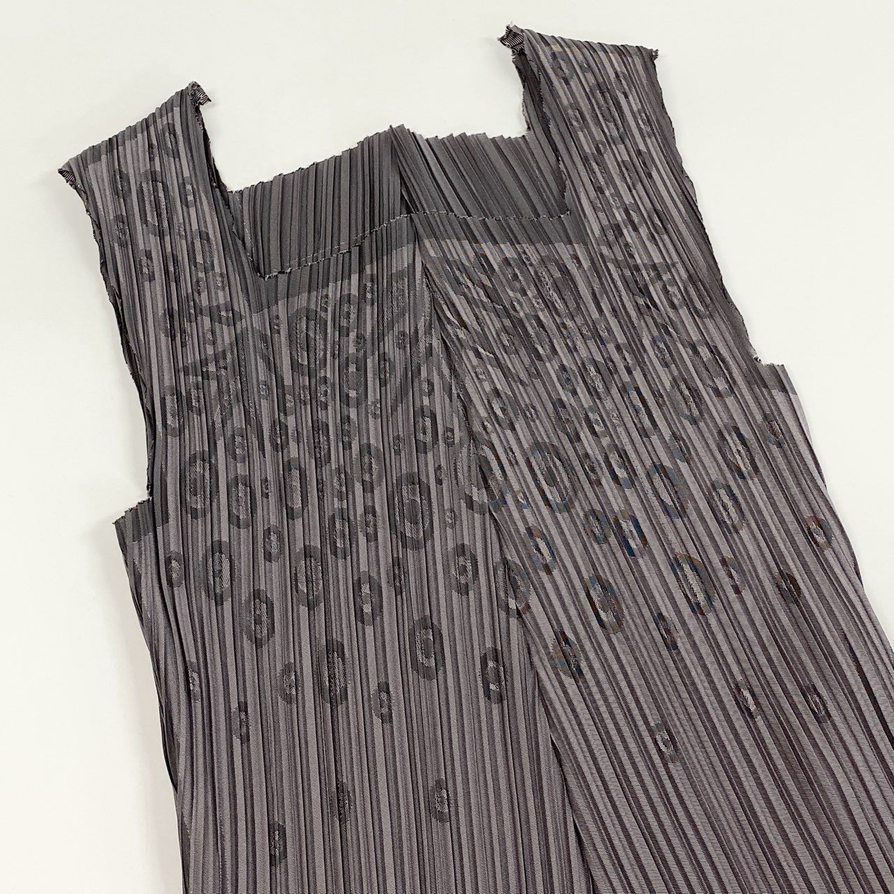 Ad12 ISSEY MIYAKE FATE A.POC プリーツ タンクトップ トップス サイズ2 パープル レディース プリーツプリーズta1