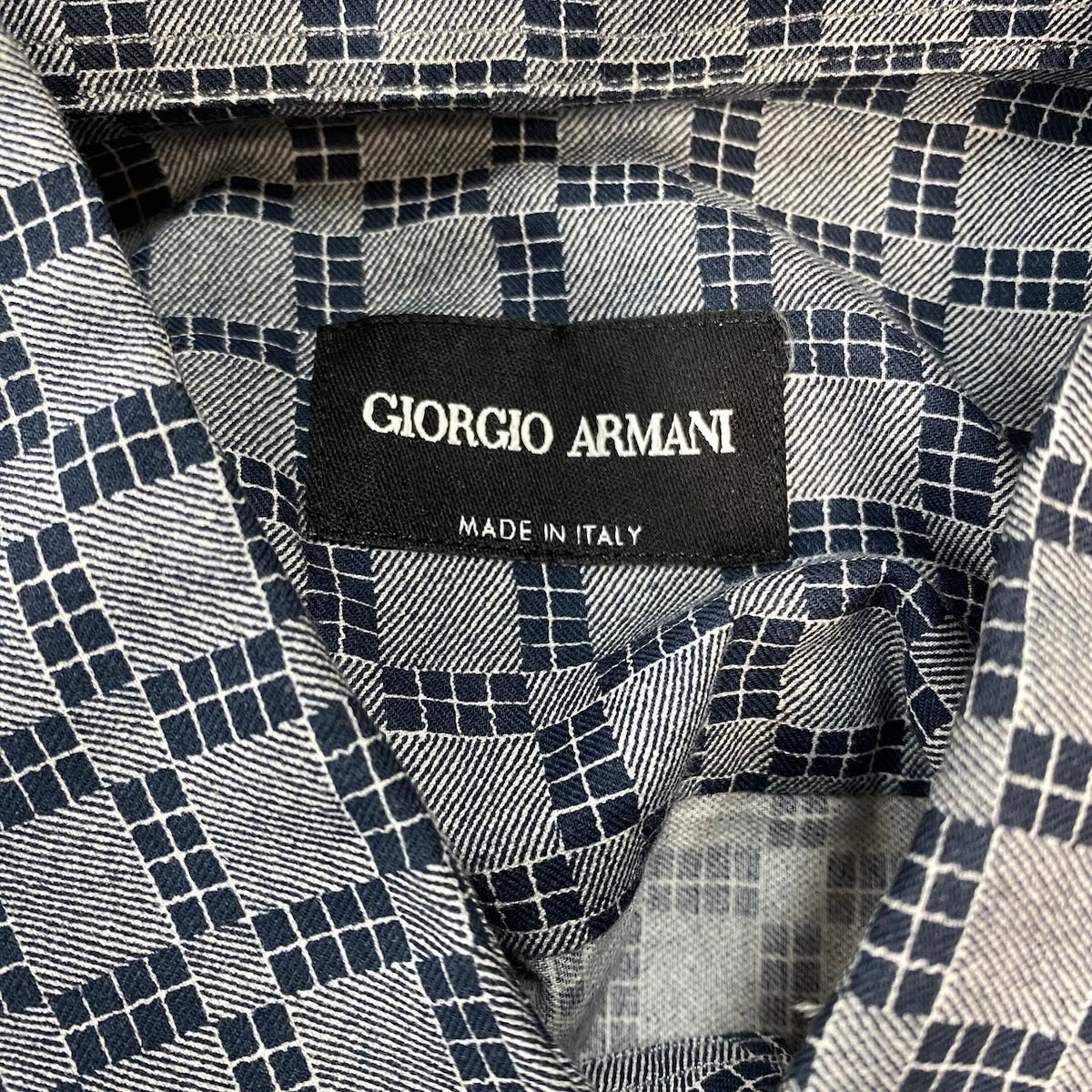 24j14  GIORGIO ARMANI 長袖シャツ 総柄シャツ メンズシャツ コットンシャツ イタリア製 38/15 グレー ネイビー 綿100％ メンズ 男性用u02t