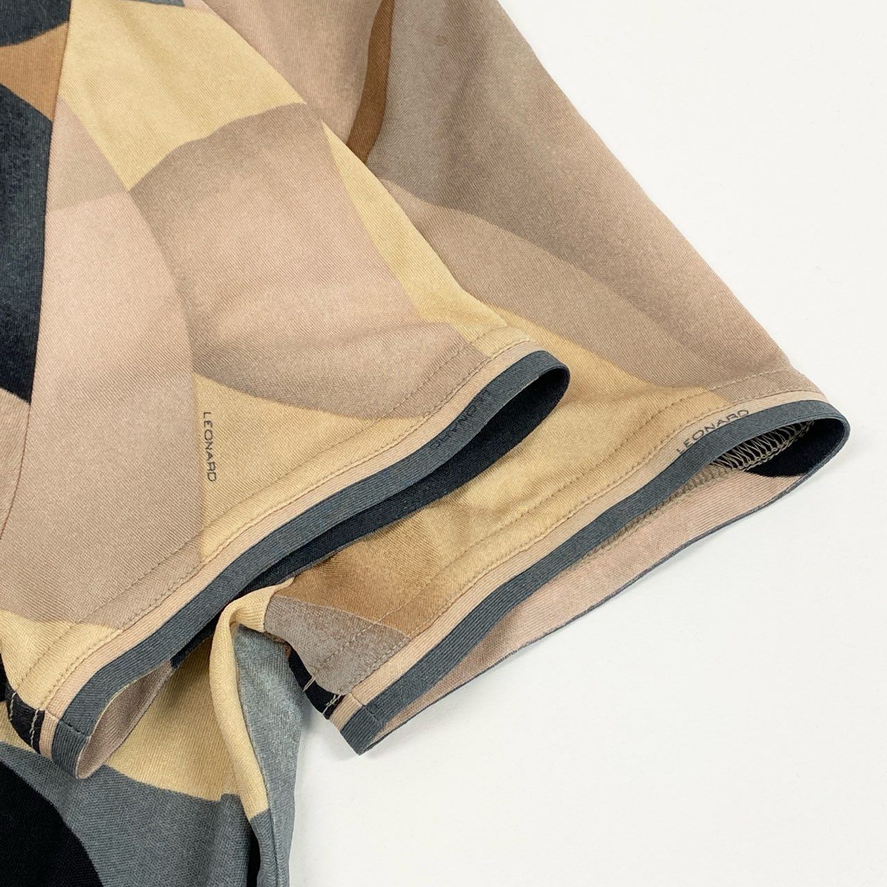 2k19《美品》 LEONARD レオナール インポートライン シルクワンピース 半袖ワンピース 総柄 ウエストリボン レディース 女性用 40 マルチカラー シルク100％u02t