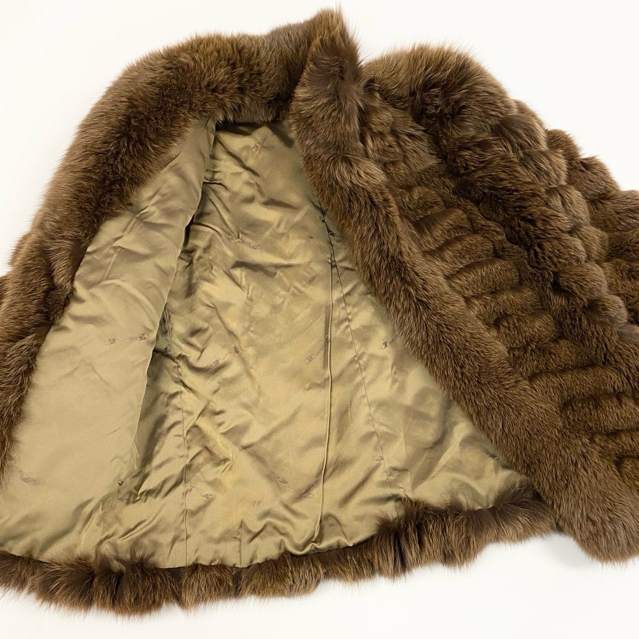 72a15 SAGA FOX サガフォックス 銀サガ 極厚 フォックスファー コート サイズ11 ブラウン 最高級本毛皮 Fox Fur Coatt18r