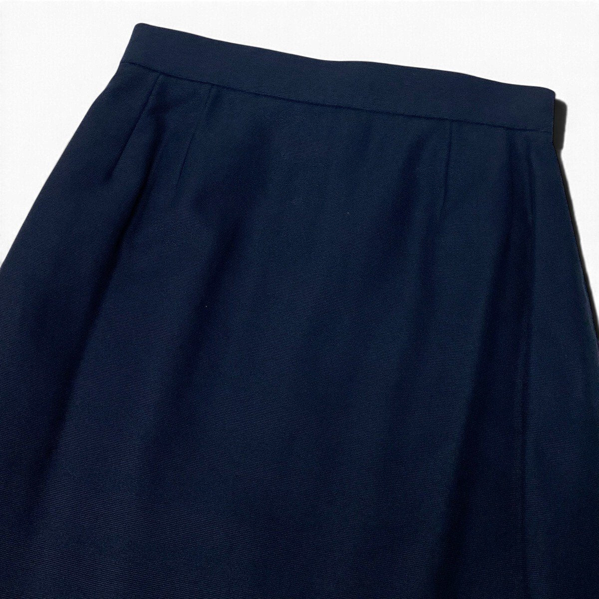 i27 【美品】CHANEL 1993年 デッドストック タイトスカート ココマークボタン 36サイズ ネイビー コットン100％ レディース 女性用u02t