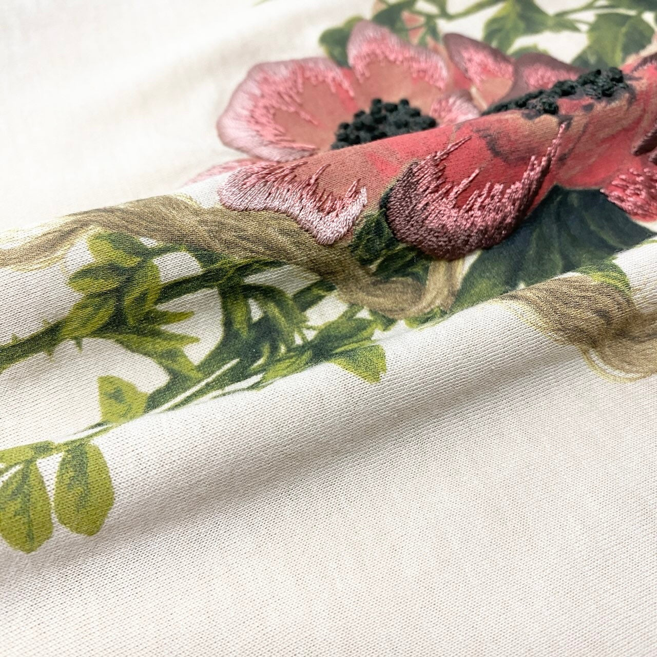 Ed22 Christian Dior クリスチャンディオール ガリアーノ期 半袖コットンTシャツ Uネック 花刺繍 トップス 46サイズ ベビーピンク コットン100％ レディース 女性用nu1